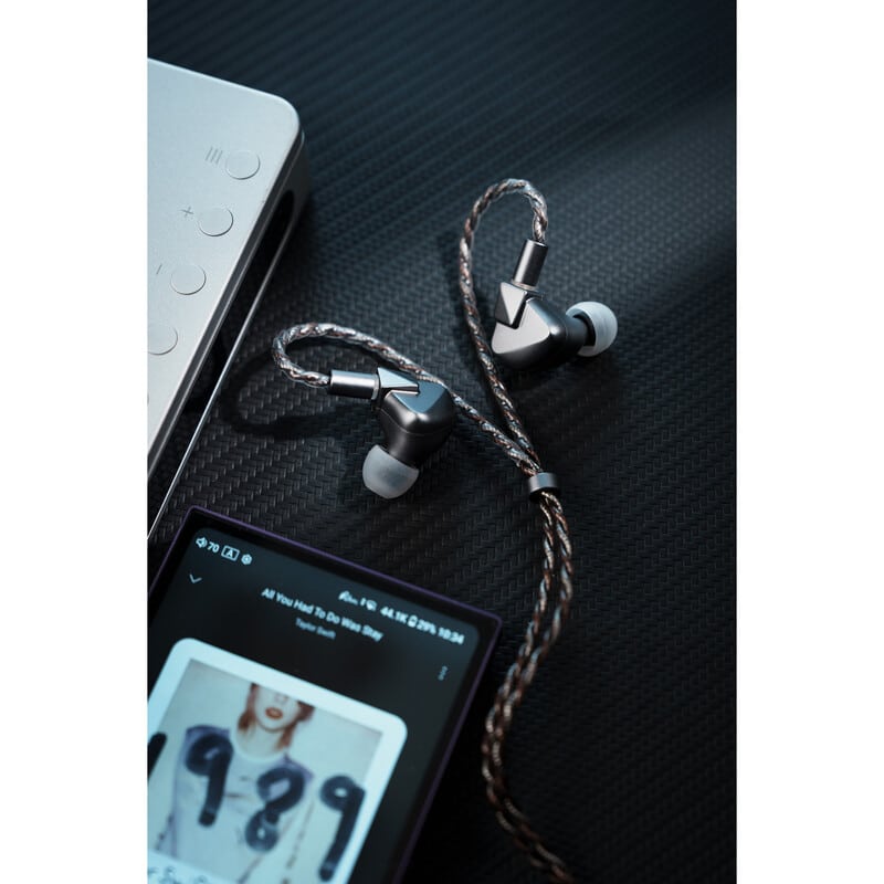 S12 Ultra - Gunmetal Grey（2025年11月7日発売予定）