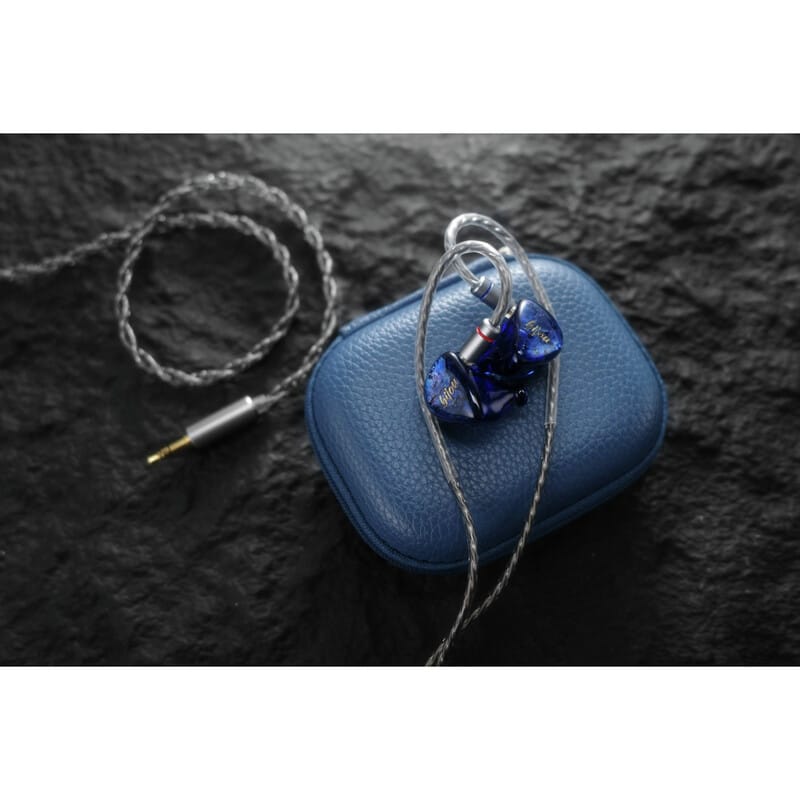 bijou(2026年4月10日発売予定)