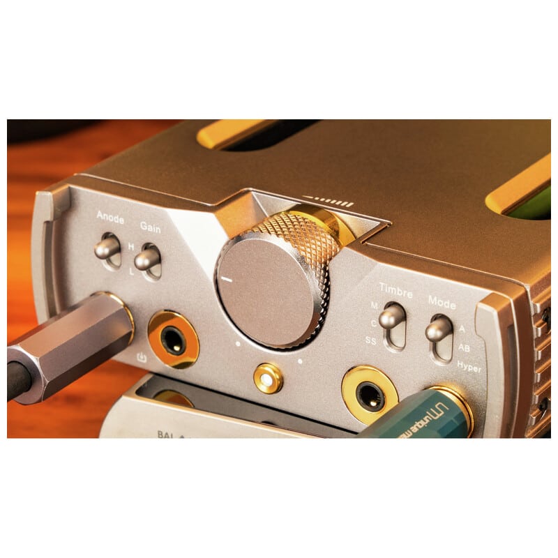 C9ii-Tit（2025年11月29日発売予定）