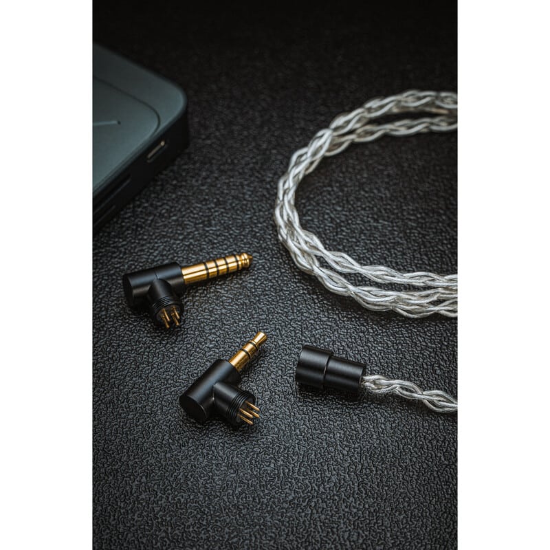 Azure（2025年12月12日発売予定）