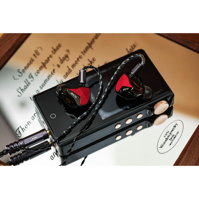 ZiiGaat x Fresh Reviews Arete II - Red(2026年4月3日発売予定)