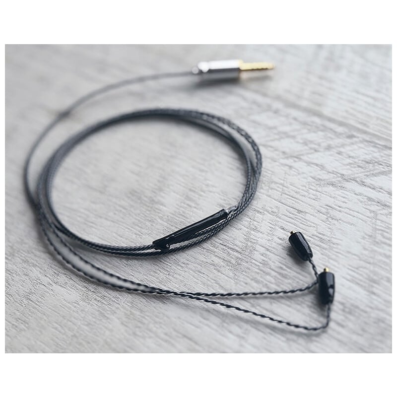 Black Diamond Vier / 4.4mm 5極 AEC製金メッキプラグ / MMCX / ロゴ＆イヤーコネクタアートワーク ブラックキュービックジルコニア装飾