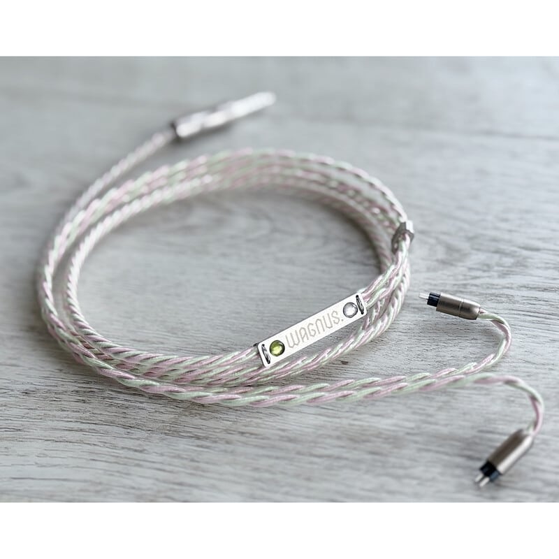 Zillion Sheep “Acqua” -Type KAWAZU-ZAKURA- / 4.4mm 5極 トープラ販売製 CINQBES 純銅材 銀ストレートメッキプラグ / CINQBES 銀ストレートメッキ Custom 2pin / 高品質モルガナイト＋ペリドット装飾