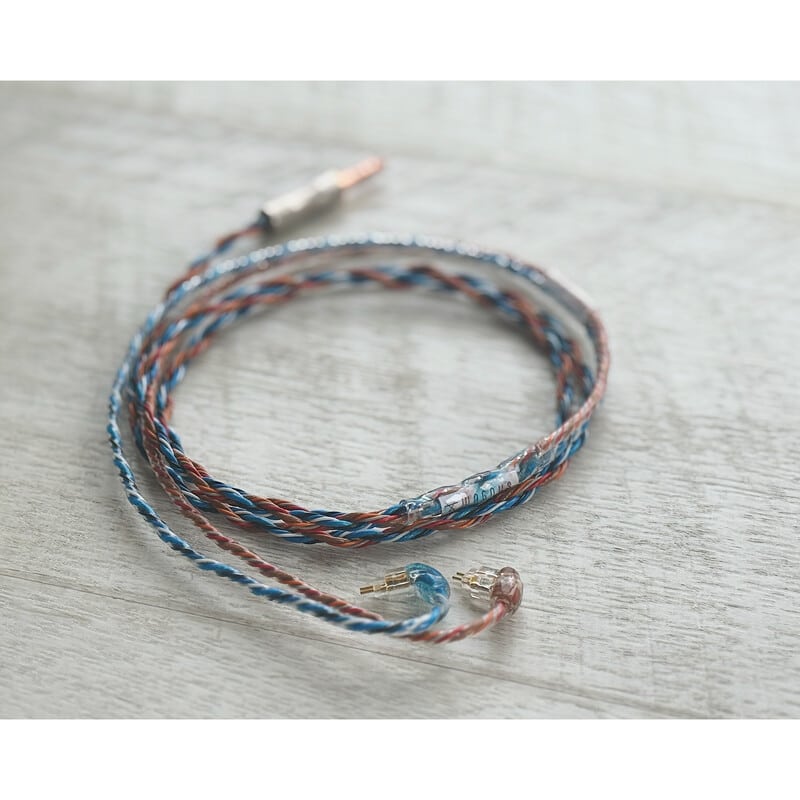 Neu-Farbe / 4.4mm 5極 トープラ販売製 CINQBES 純銅材 無メッキプラグ / Custom 2pin / ロゴ＆イヤーコネクタアートワーク