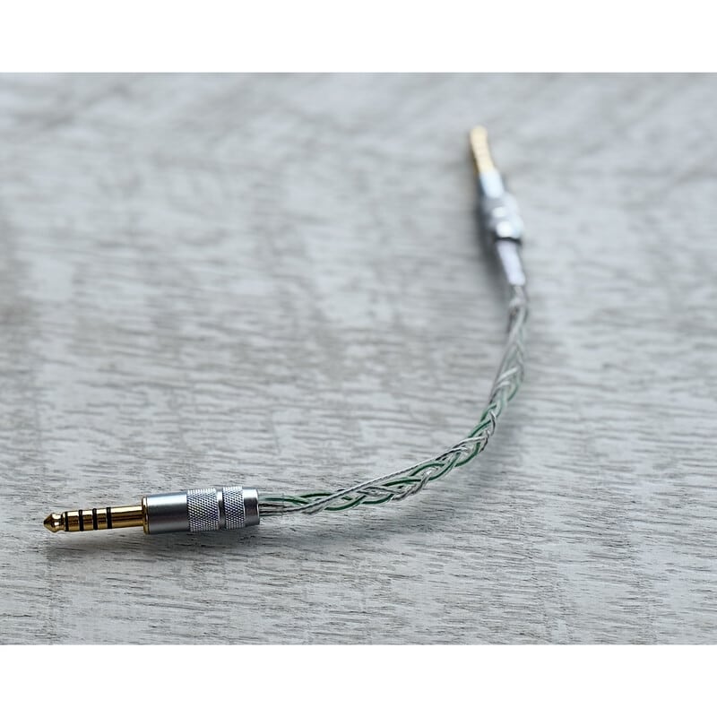 Liberty Bell IC / IN : 4.4mm 5極 オヤイデ製 金メッキプラグ OUT : 4.4mm 5極 オヤイデ製 金メッキプラグ