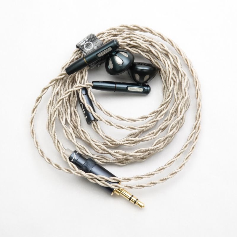 FF5 Black [FIO-IEM-FF5-B]