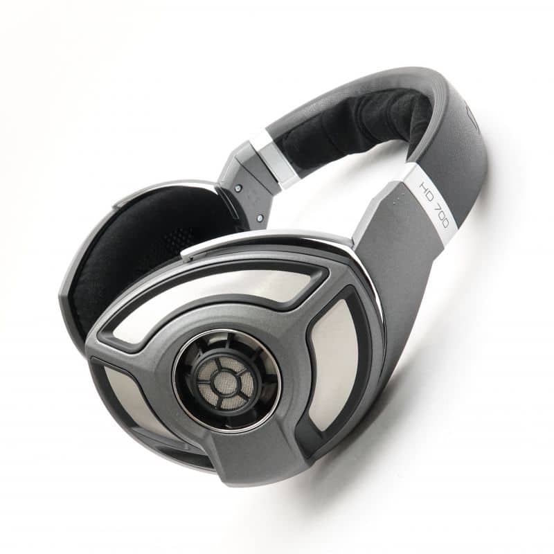 HD700