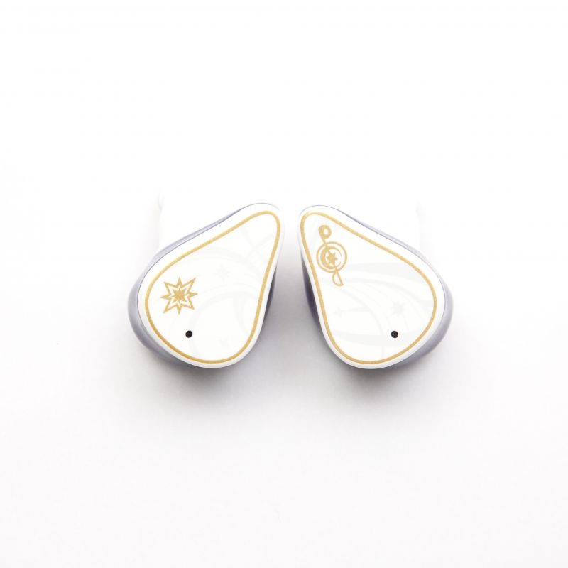 Robin's Earphones