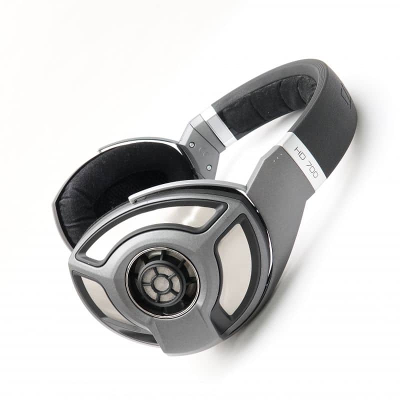 HD700