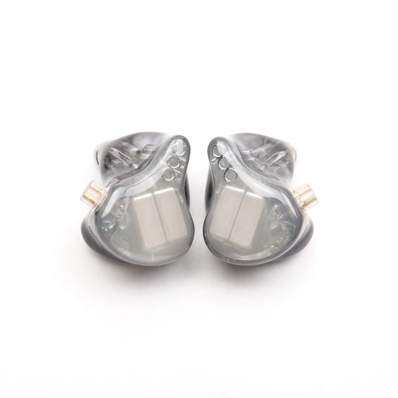 Studio 8SS [QDC-STUDIO-8SS]