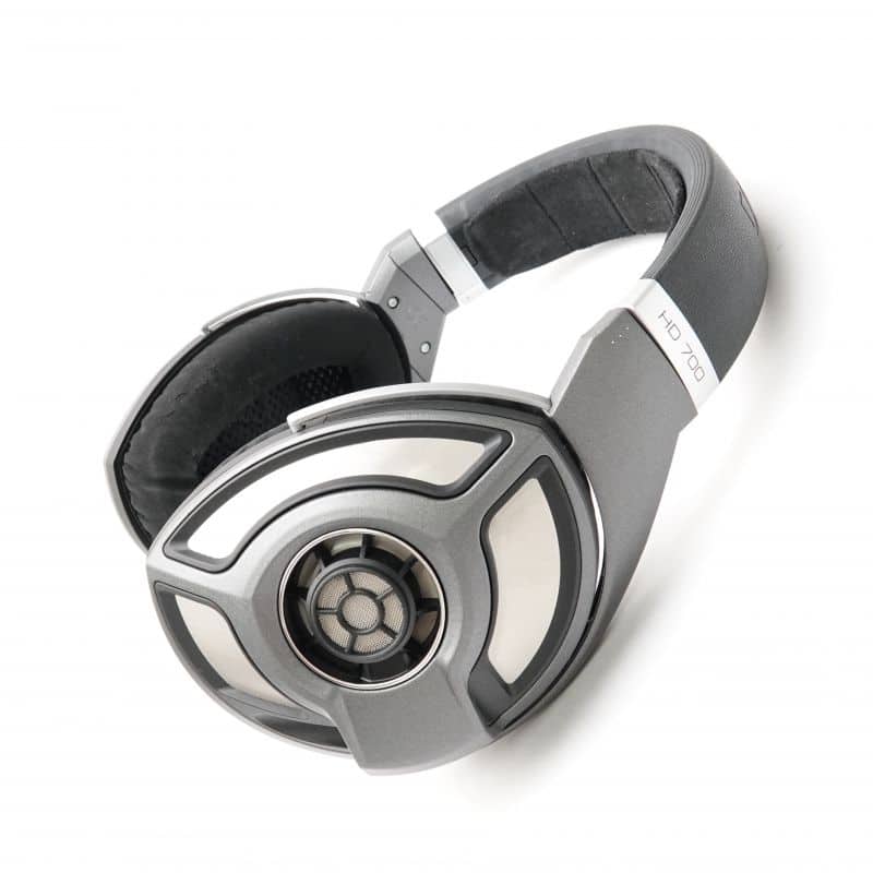 HD700