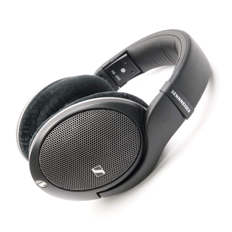 HD 550