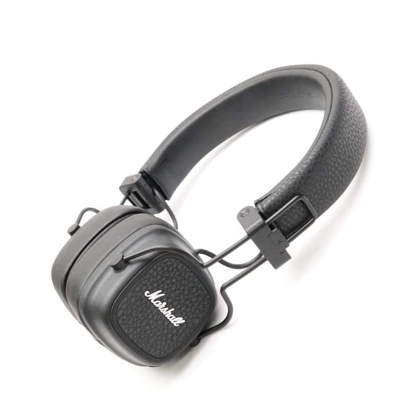 Major V Black