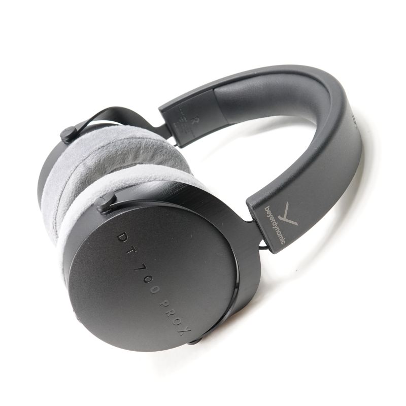 737704 [DT 700 PRO X]