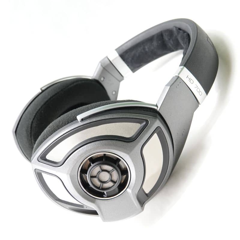 HD700