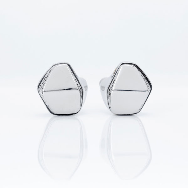 MACBETH Ti [UNM-7810]