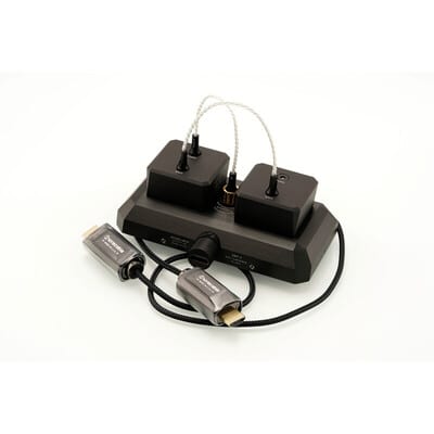 Black iEARTH / HDMIデジタルノイズ専用 / 端子：HDMI [EBV-3]