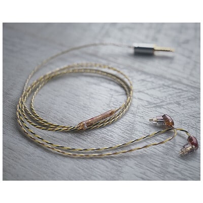 Harvest Moon / 4.4mm 5極 AEC製金メッキプラグ / Custom 2pin / ロゴ&イヤーコネクタアートワーク ホワイトムーンストーン装飾