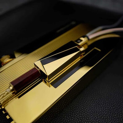 W4-ACG（2026年6月初旬発売予定）