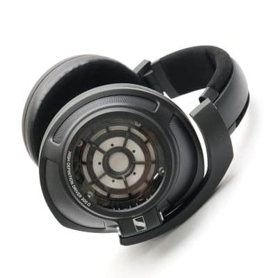HD 820