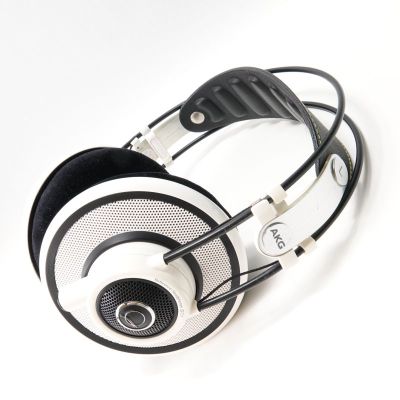 Q701 WHT