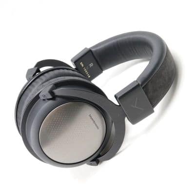 T5 (3rd generation) [717789]