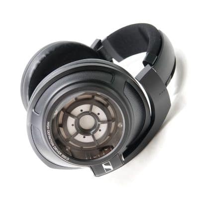 HD 820