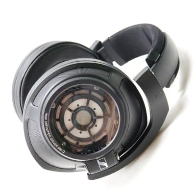 HD 820