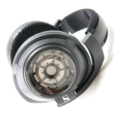 HD 820