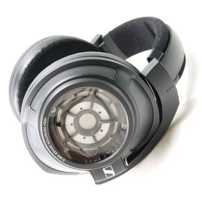 HD 820