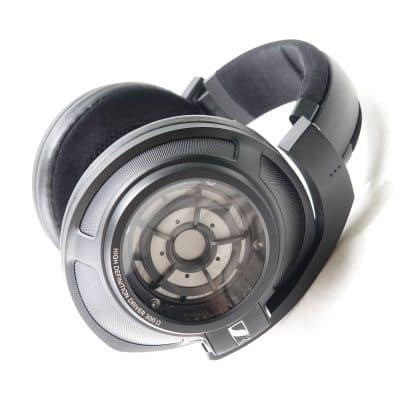 HD 820