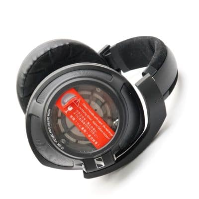 HD 820