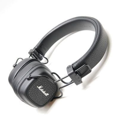 Major V Black