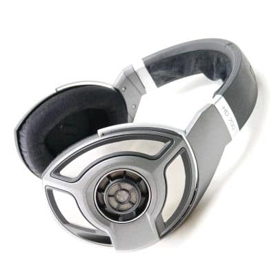 HD700