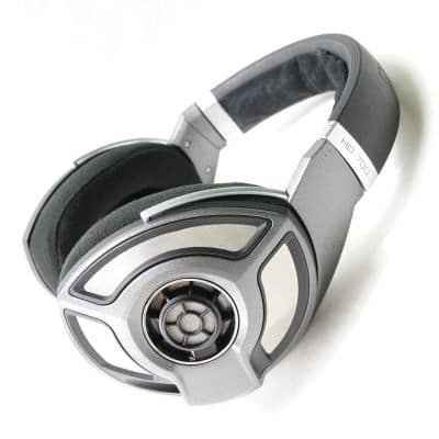 HD700