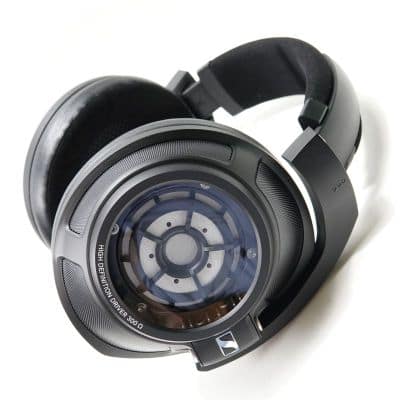 HD 820